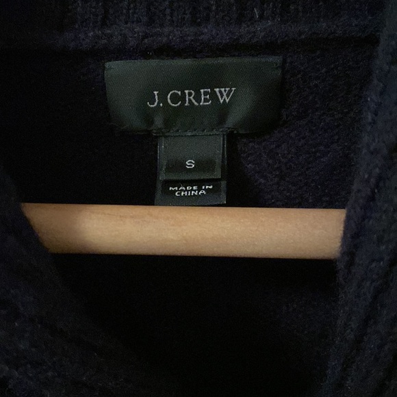 Gently Used Men’s Size Small J.Crew 100% Lambs Wool Navy Two Button Sweater - Picture 3 of 9